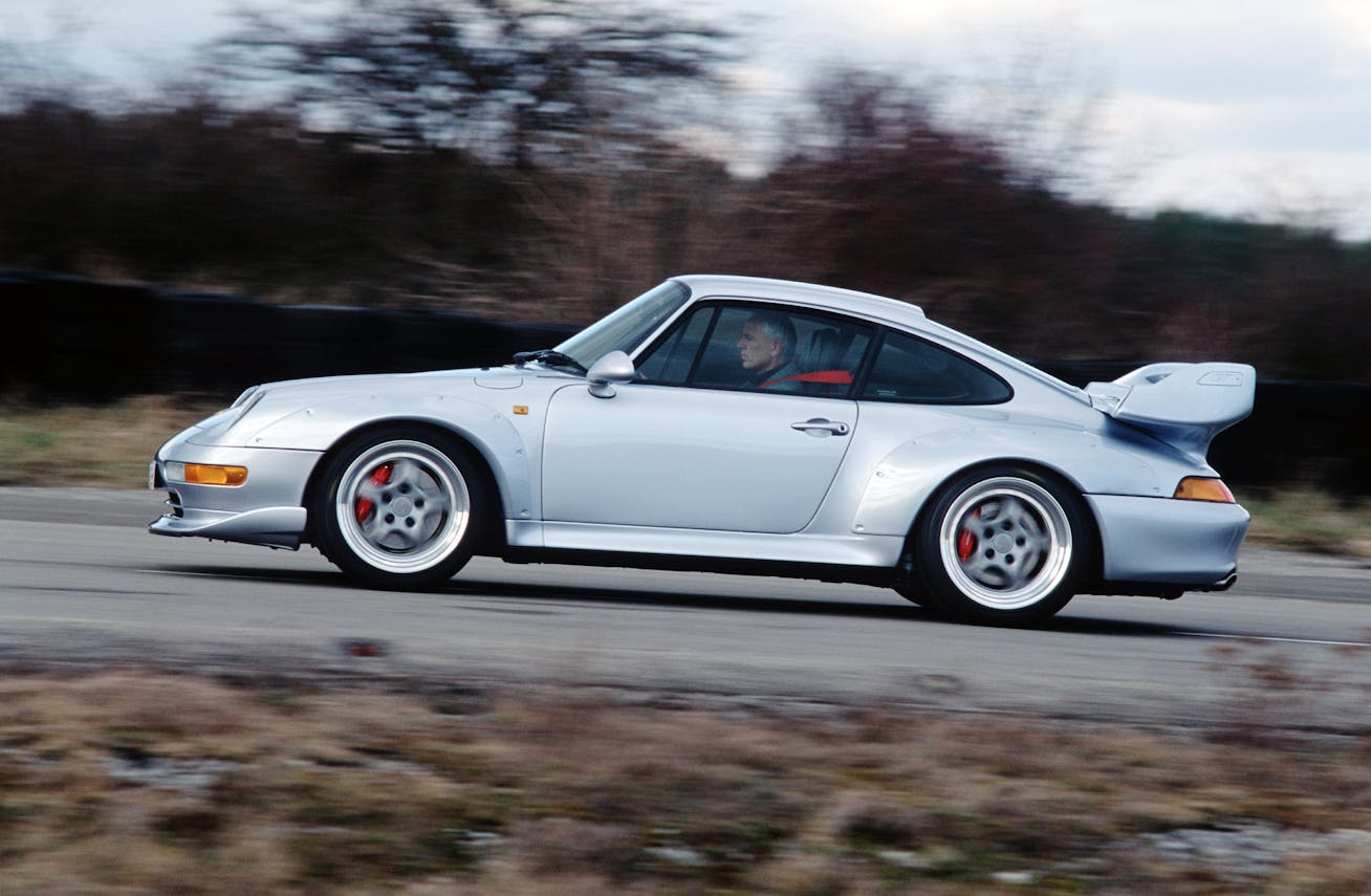Side view of Porsche 911 GT2 (type 993)