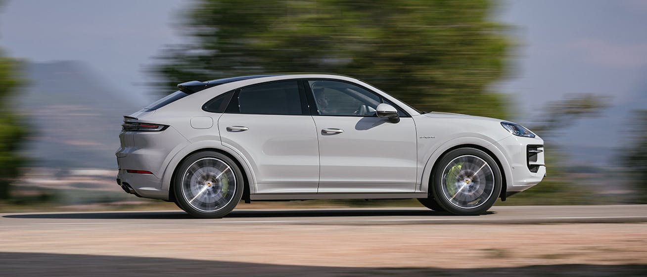 Porsche Cayenne S E-Hybrid on country road