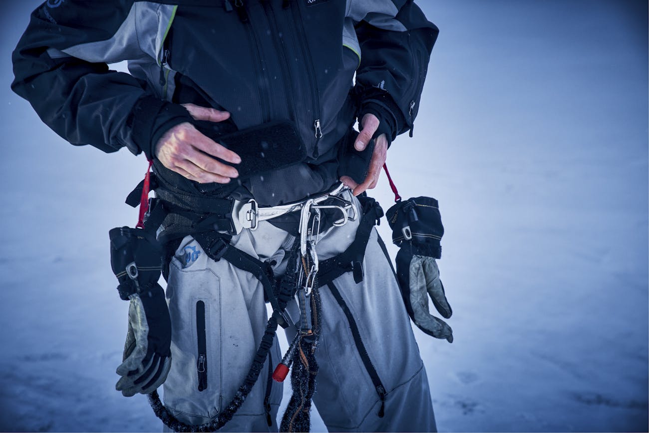 Anssi Pesonen in his snowkiting equipment
