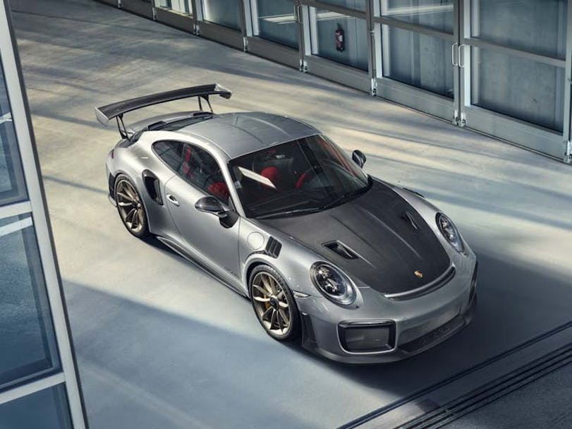 Overhead view of Porsche 911 GT2 RS (type 991.2)