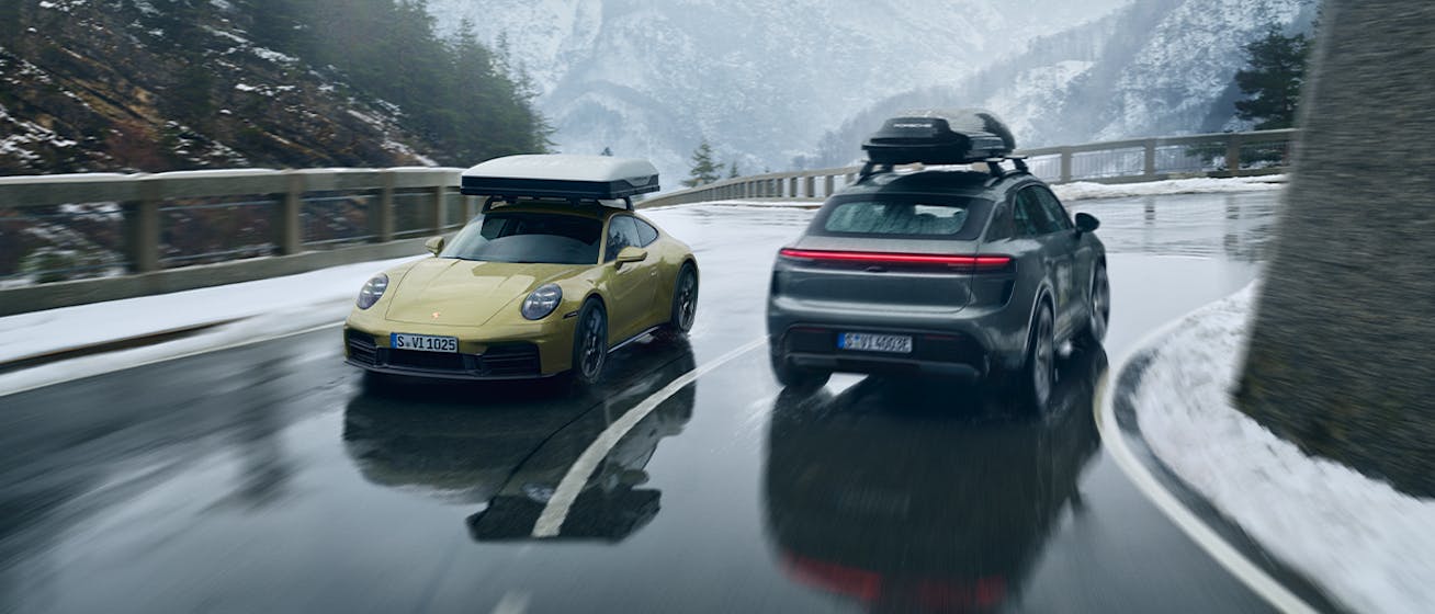 Porsche 911 Carrera and Macan Turbo with winter wheel-and-tyre sets