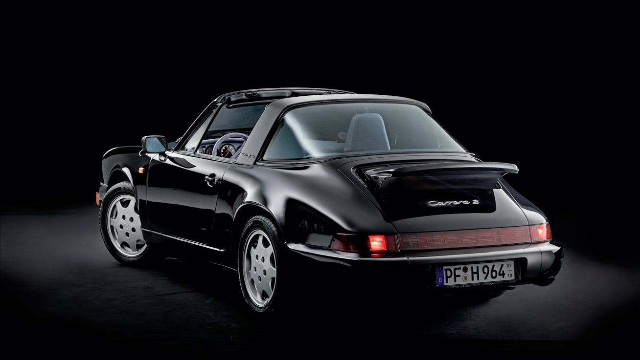 Side view of Porsche 911 Targa (type 964)