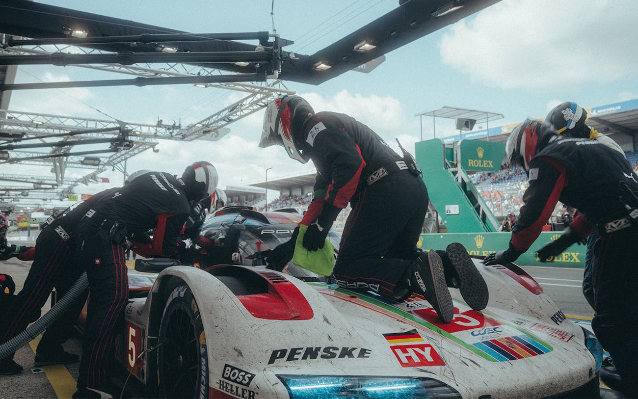 Porsche 963 during pitstop at 24 Hours of Le Mans