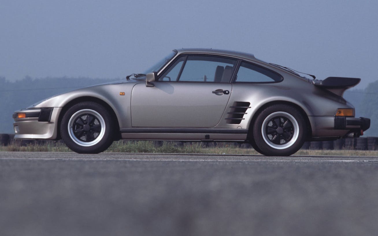 Side view of silver 930 Turbo Slantnose