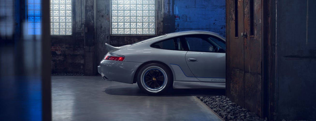 www.porsche.com