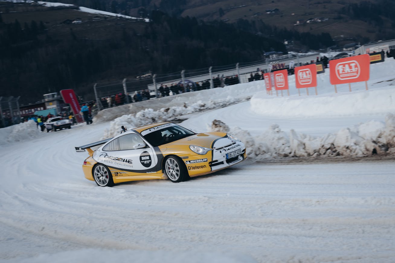 Porsche 996 GT3 drifts at the F.A.T. Ice Race