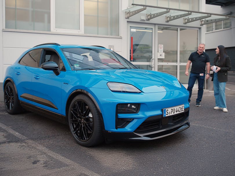 Porsche Macan Turbo Electric in Voodoo Blue special colour