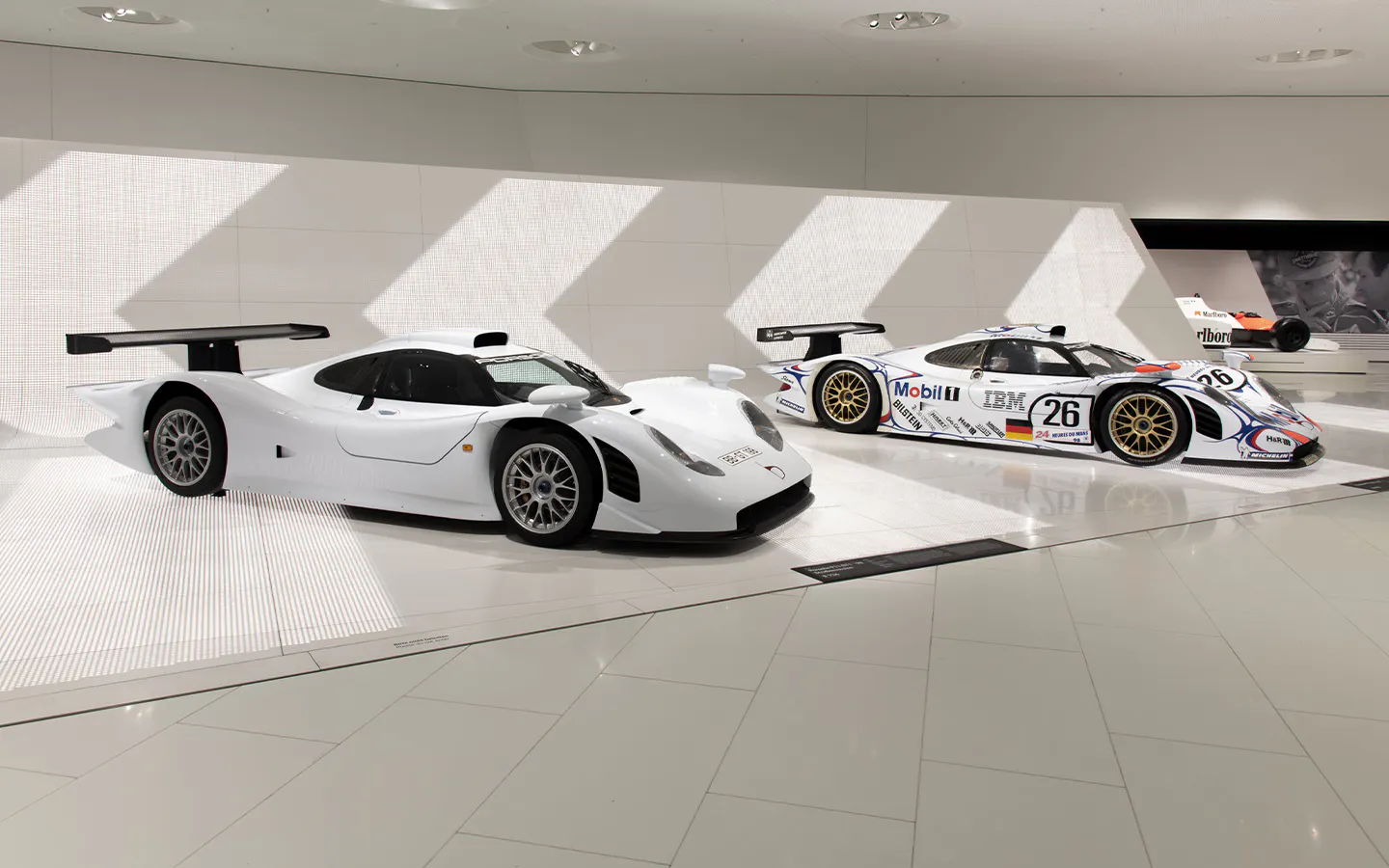 What is the Porsche 911 GT1 Strassenversion hypercar?