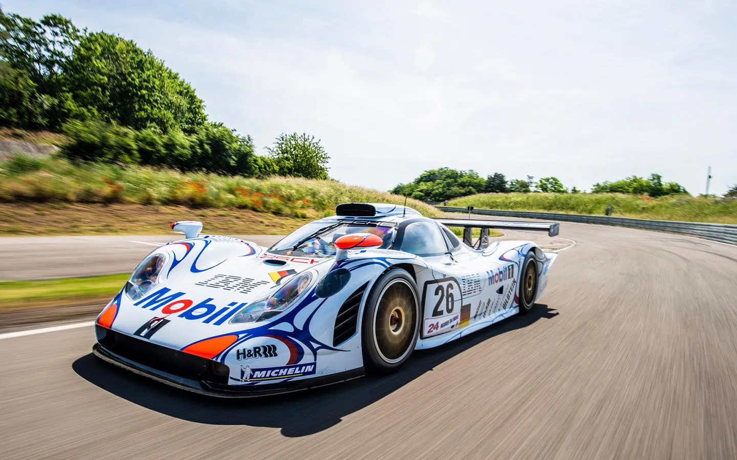 Porsche 911 GT1-98 1998 Le Mans winner on track