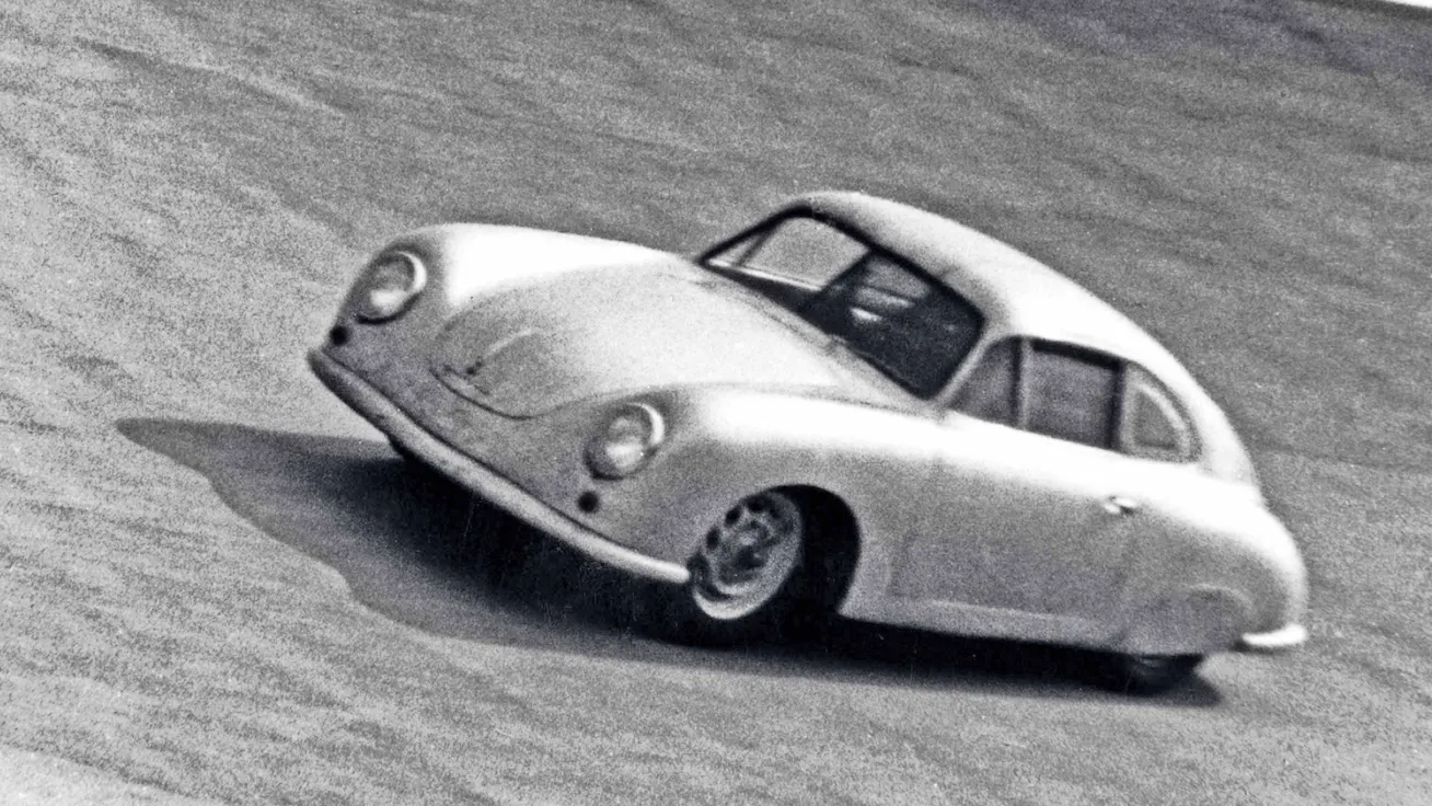 Image 1 Porsche 356 SL driving banked circuit Montlhéry France 1951