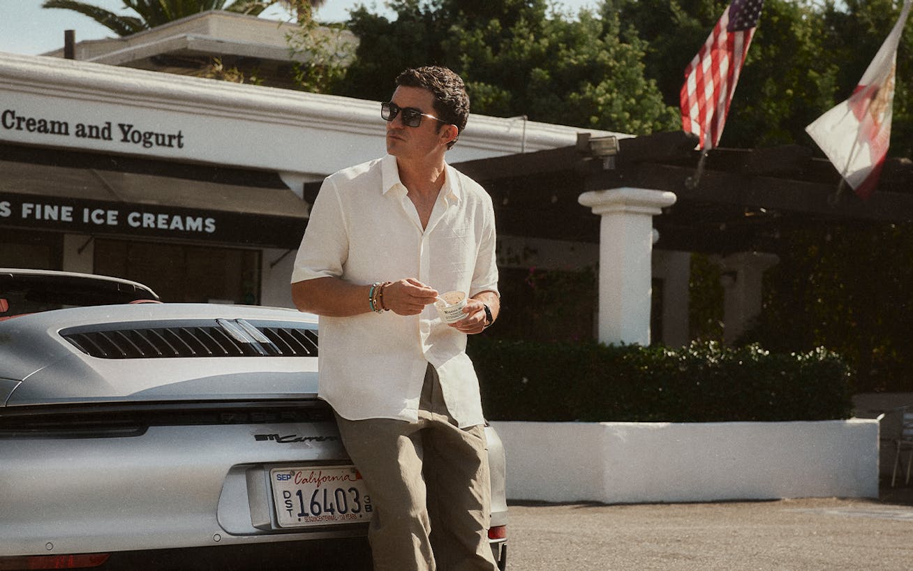 Orlando Bloom with Porsche 911 Carrera GTS Cabriolet