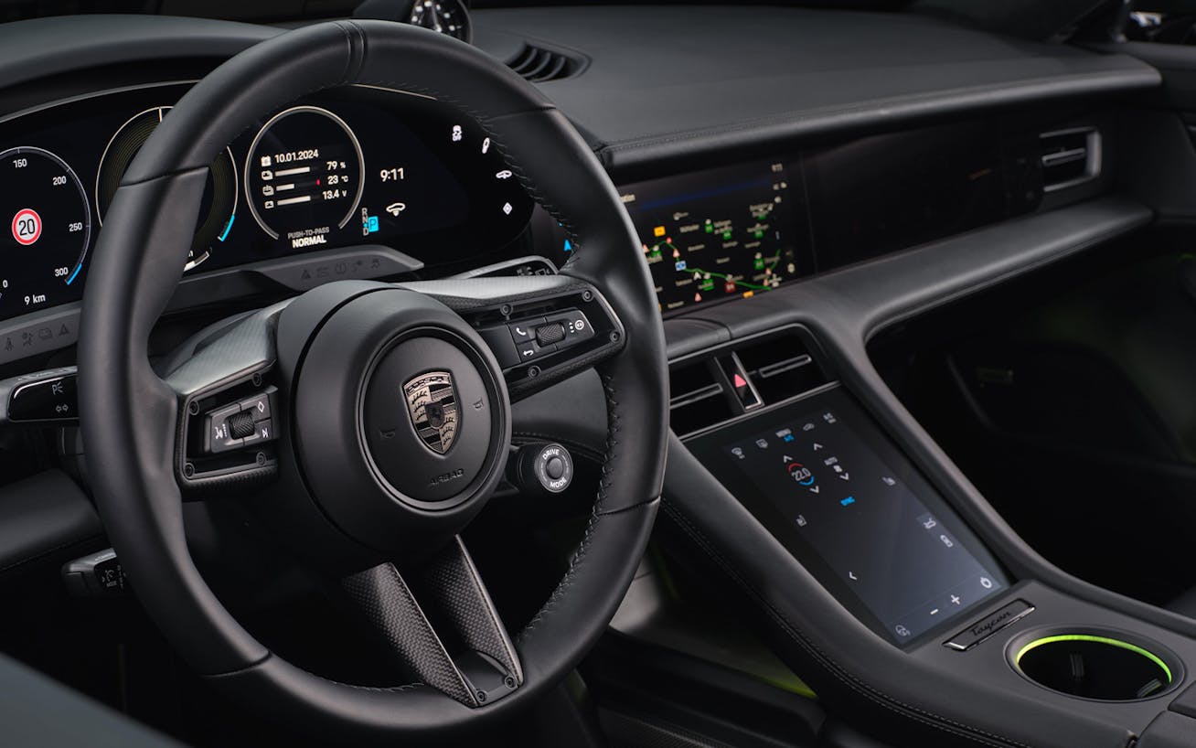 Porsche Taycan Turbo Cross Turismo interior showing Porsche Driver Experience   