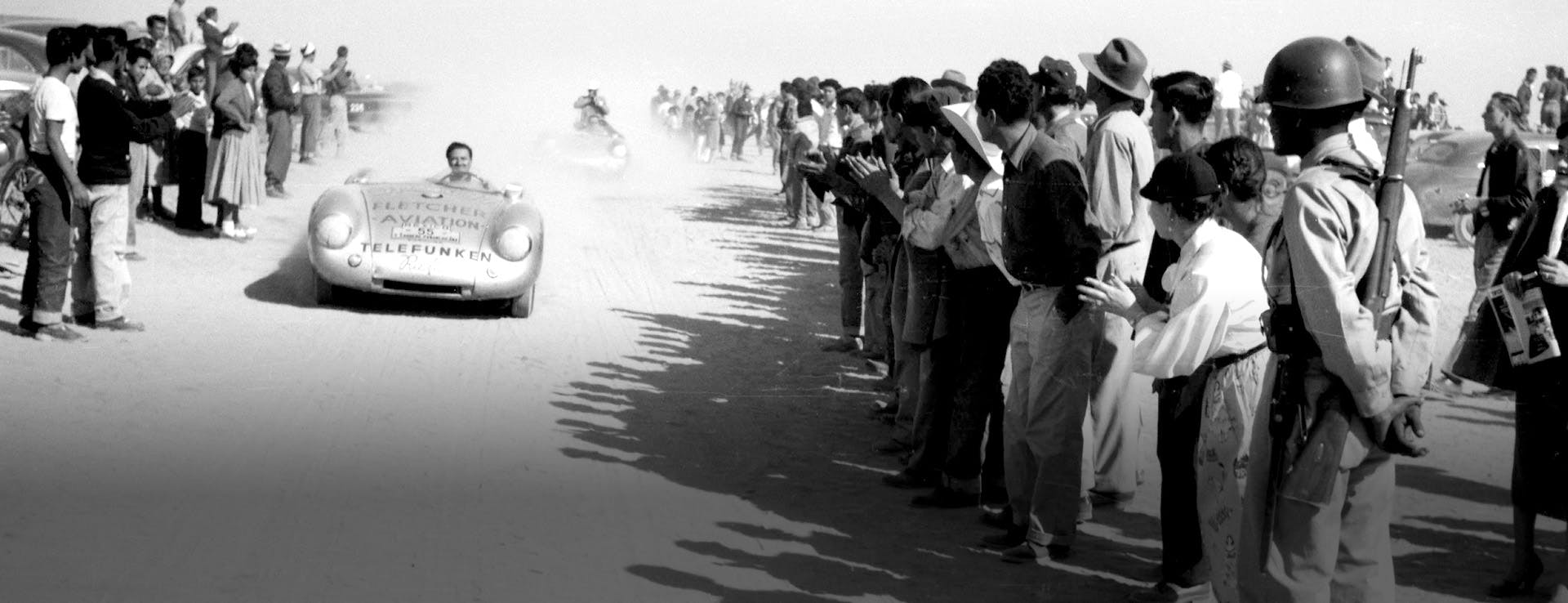 洋書 CARRERA PANAMERICANA La Carrera Panamericana: The World's Greatest Road Race
