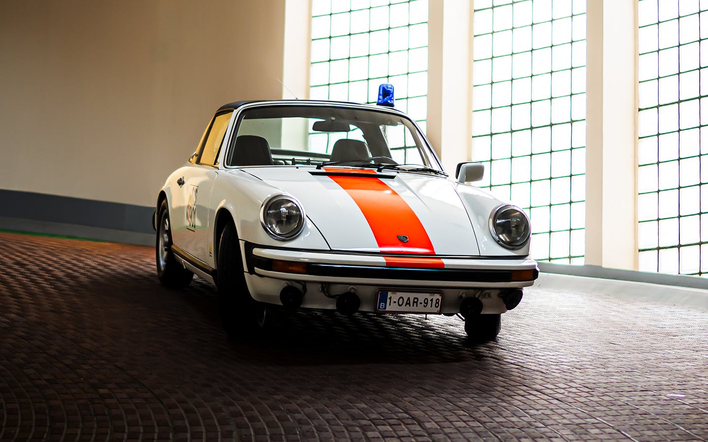 Front view of 1980 911 SC Targa Belgian police car