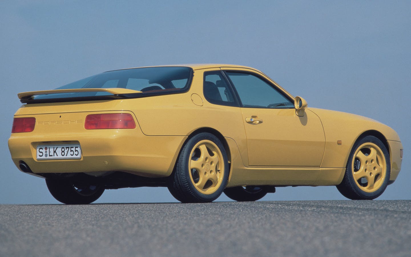 Porsche 968 Turbo S MY 1993 rear three-quarter view