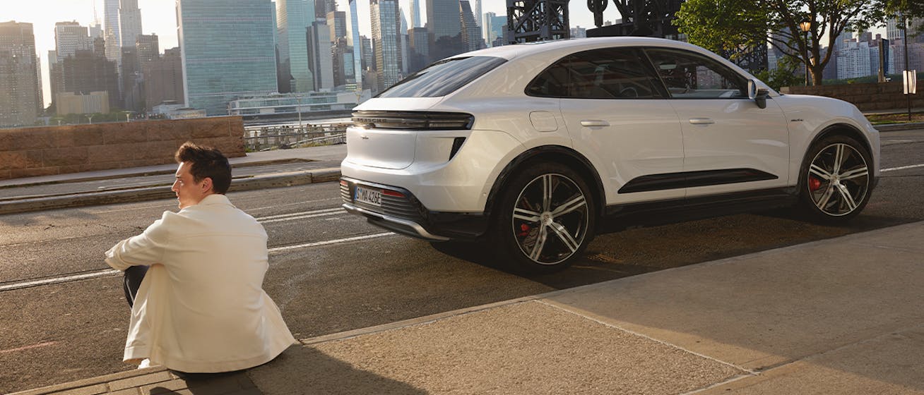 Porsche Macan Turbo Electric in Ice Grey Metallic paint
