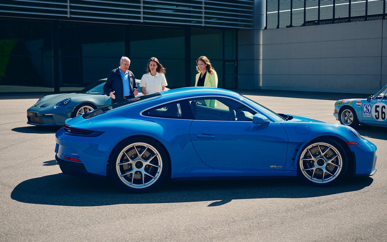 Porsche Sonderwunsch customer takes delivery of their 911 S/T